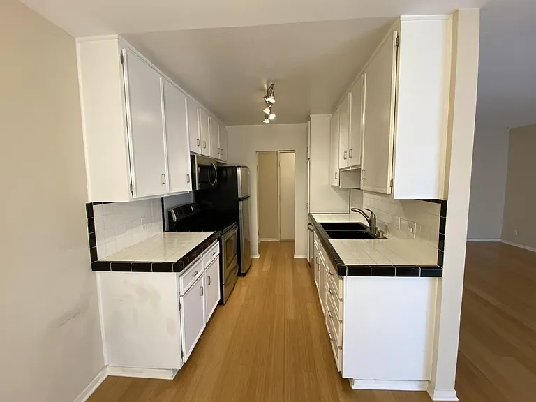 1730 Camino Palmero St #109 — Photo 5