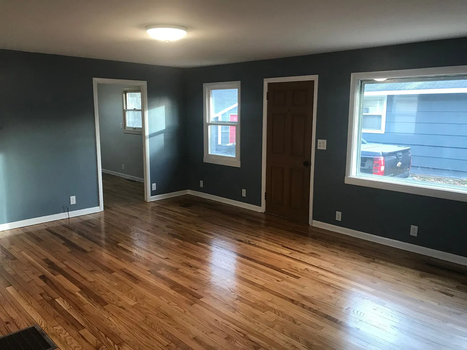 1008 N Monroe St — Photo 3