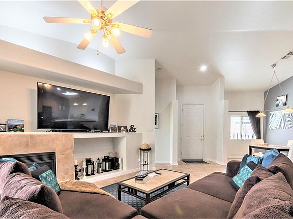 3rd image of 3238 E Maldonado Dr