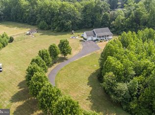 94 Island Rd, Monroeville, NJ 08343