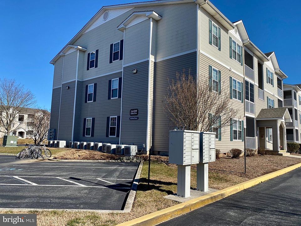 1st image of 1400 Pebble Dr Unit 1411
