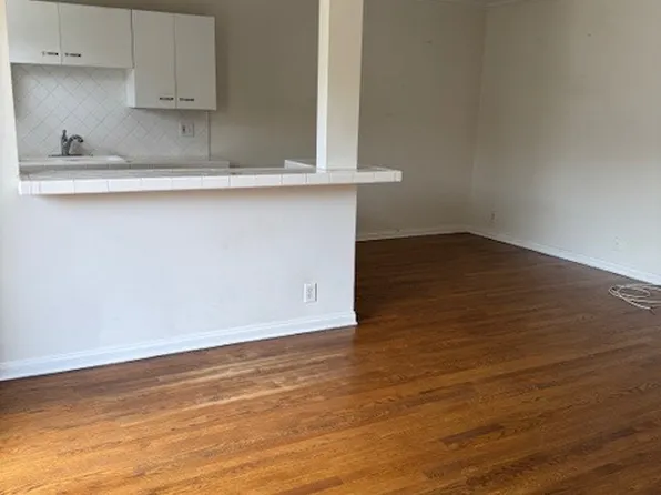 1229 North Spaulding Avenue