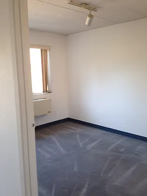 Rented by 18 REALTY | media 27