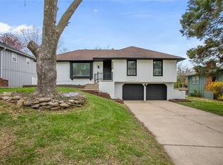 9412 Mullen Rd, Lenexa, KS 66215