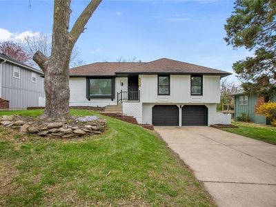 9412 Mullen Rd, Lenexa, KS, 66215