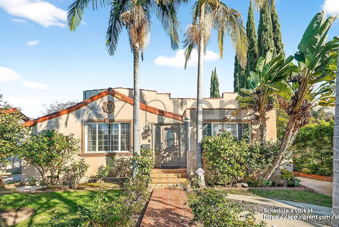 5 bed, 2000 sqft, $9,945 — Photo 2