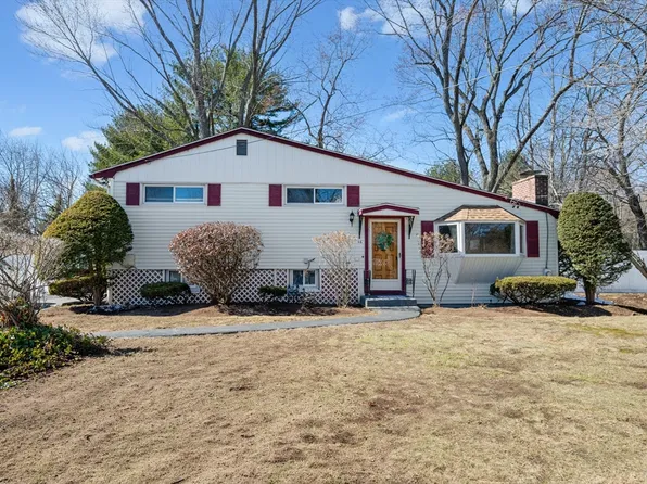 16 Manor Ave, Burlington, MA 01803