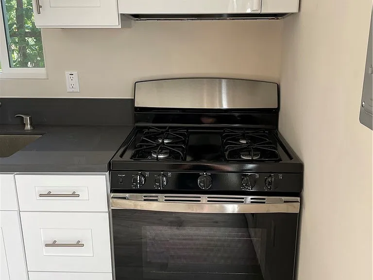10213 Quill Ave — Photo 5