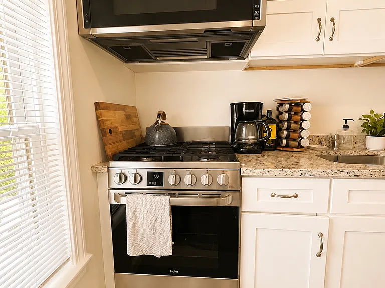 31 Richardson St #3 — Photo 7