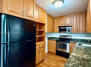 1605 Bay Rd APT 400, Miami Beach, FL 33139