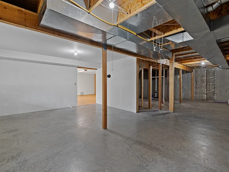 1132 Enchantment Rd — Photo 2