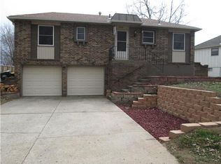 19901 14th St N, Independence, MO 64056