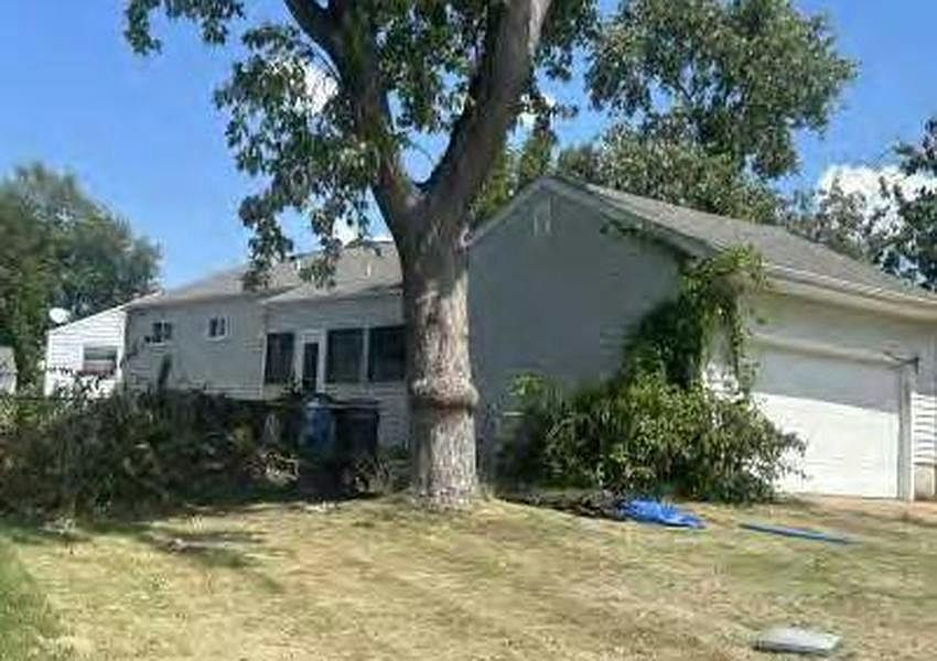 2nd image of 4321 Fatima Dr