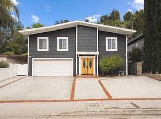 5254 Don Pio Dr, Woodland Hills, CA 91364