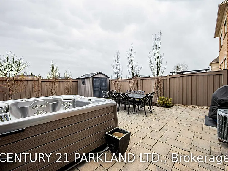 15 Sedgewick Pl — Photo 28