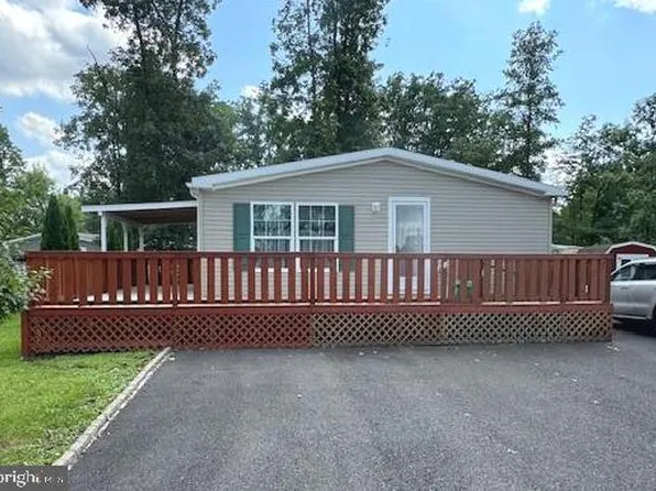 287 Poplar Dr, Quakertown, PA 18951