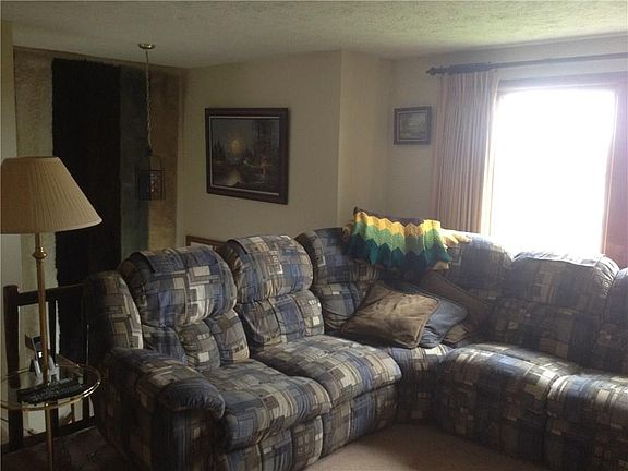 5th image of 248 Peakview Dr