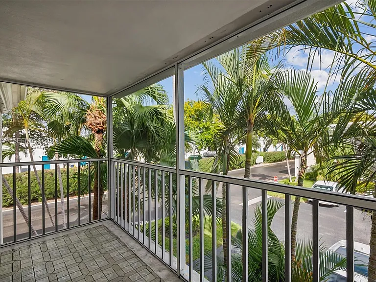 6209 Bay Club Dr #4 — Photo 12