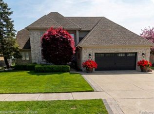 54390 Ashley Lauren Dr, Macomb, MI 48042