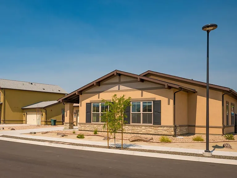 Desert Winds - Military Housing — Photo 11