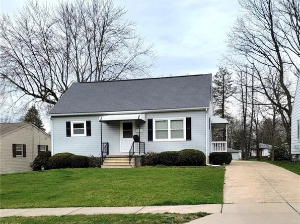 3701 Orchard St, Mogadore, OH 44260