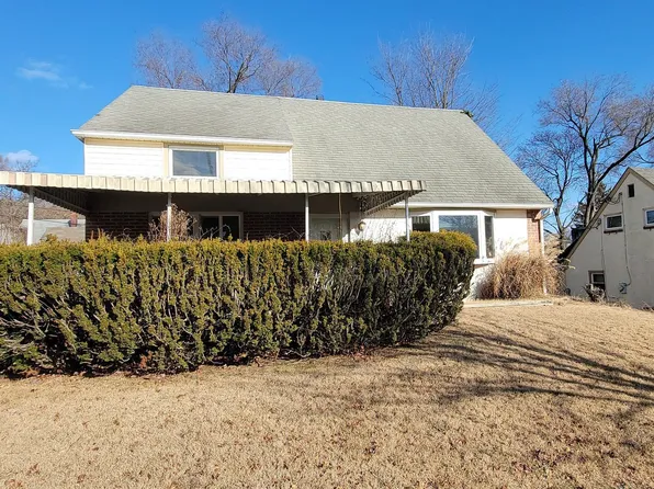 6955 Fowler St, Philadelphia, PA 19128