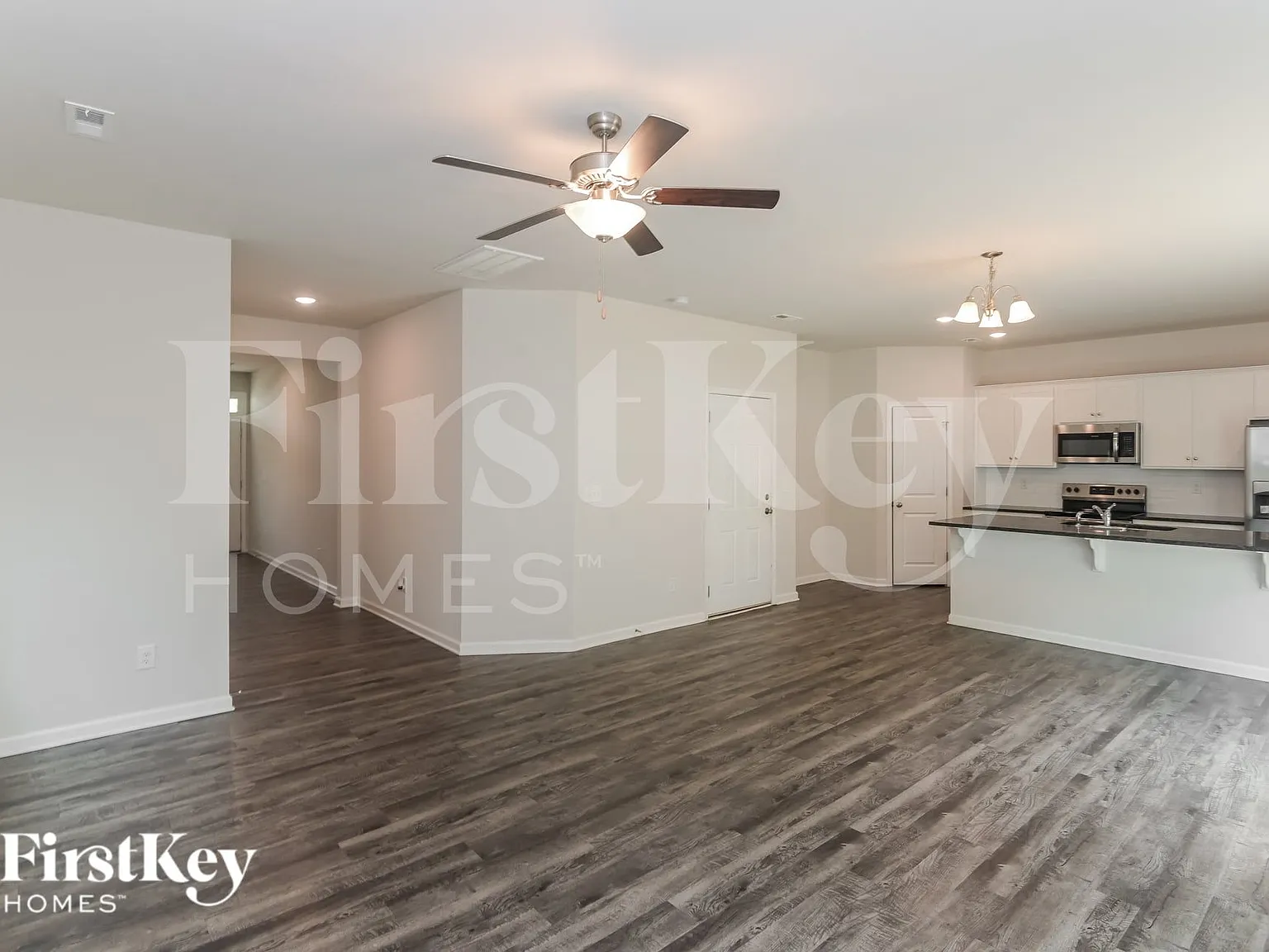 3 bed, 2.5 bath, 1841 sqft, $2,580 — Photo 4