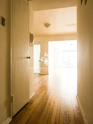 Rented by Crosstown Apartments NYC | media 6