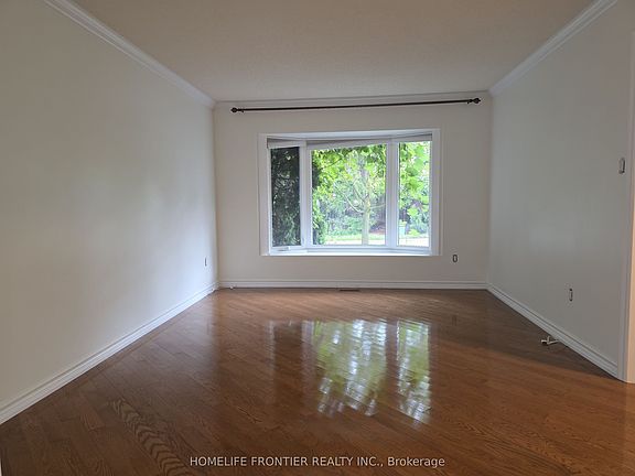 5th image of 367 Herridge Cir