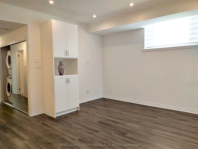 650 Atwater Ave #37 — Photo 2