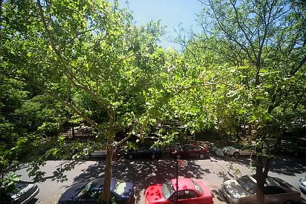 Rented by Bank Neary | media 9