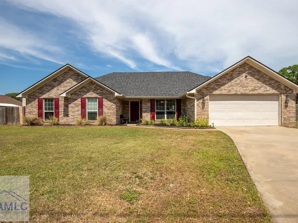 1003 Canton Ct, Hinesville, GA 31313