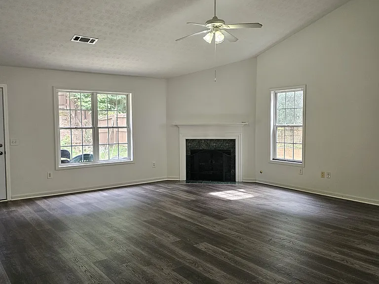 2590 Kentshire Way — Photo 10