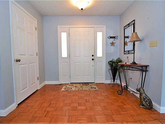 2nd image of 5011 Tippecanoe Dr