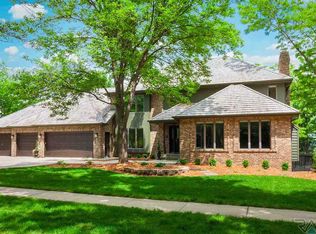 4908 S Jasmine Trl, Sioux Falls, SD 57108