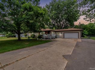 5098 Palomar Dr, Flint, MI 48507