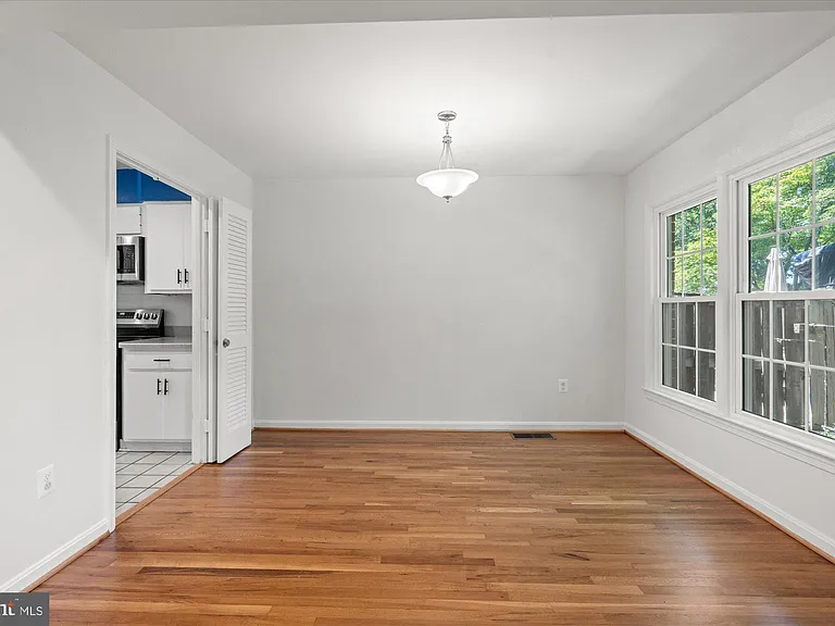 1026 N Pelham St — Photo 31