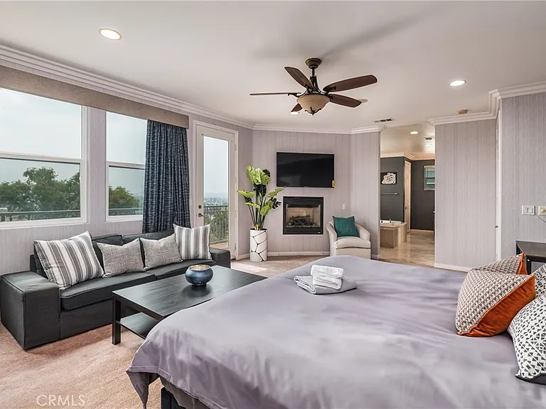 1688 Crest View Pl — Photo 24