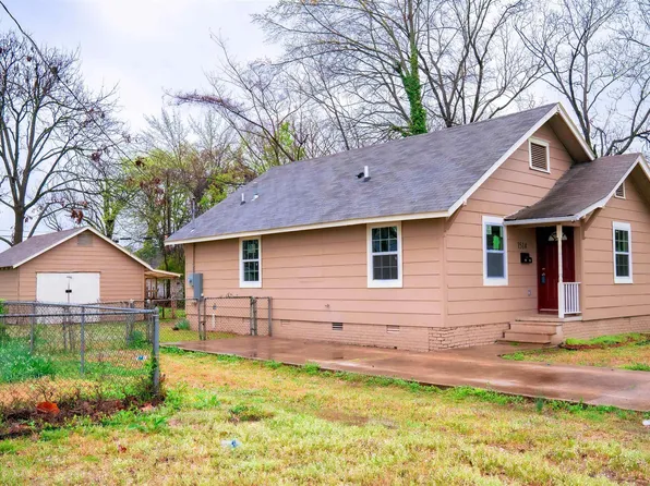 1514 W 16th St, North Little Rock, AR 72114