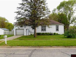 306 1st St SW, Winnebago, MN 56098