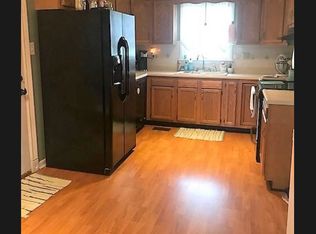 320 Locust Ave, Louisa, KY 41230