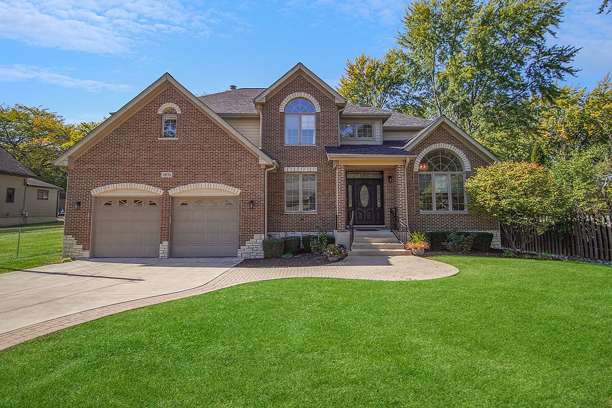 8836 Skyline Dr, Burr Ridge, IL 60527 | Zillow