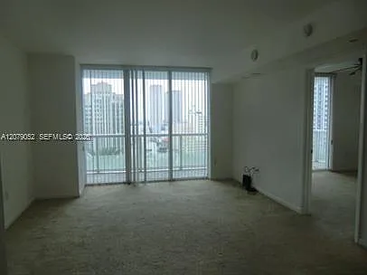 50 Biscayne Condo — Photo 3