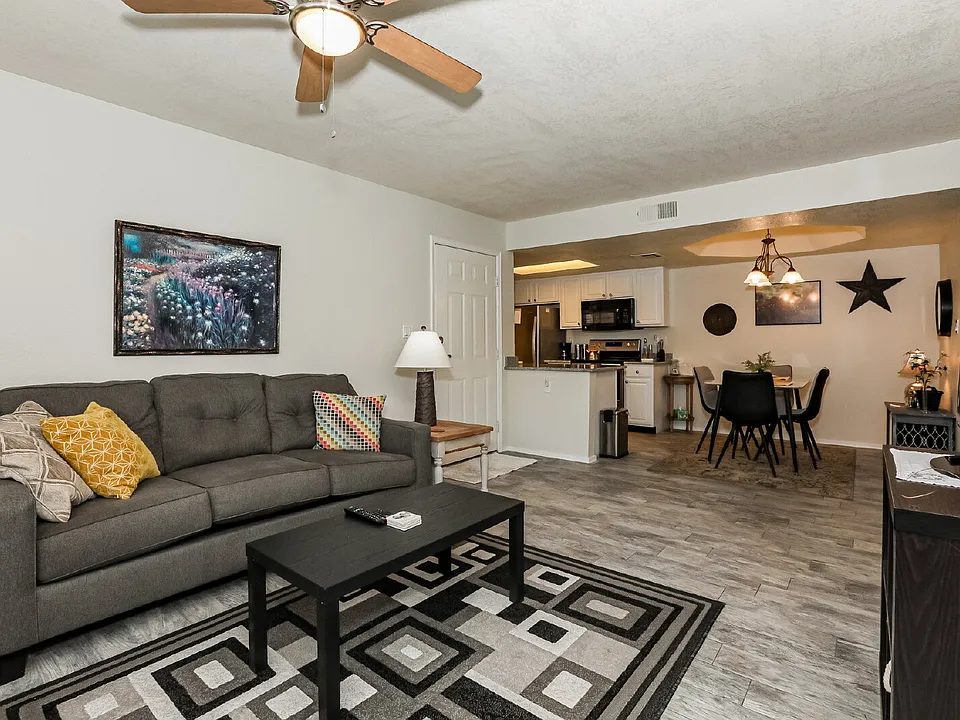 2855 S Extension Rd #160