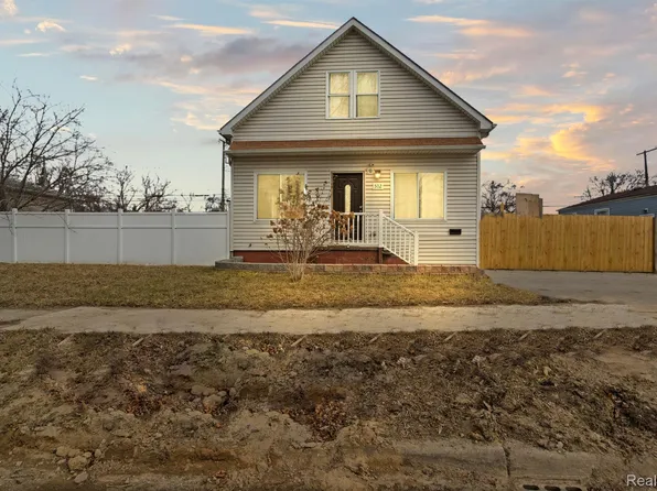 502 White Ave, Lincoln Park, MI 48146