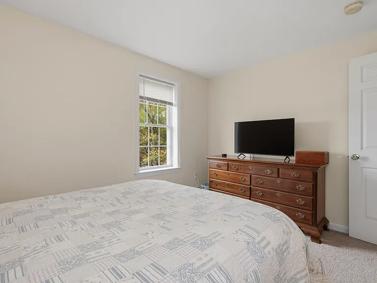 27 Colburn St #27 — Photo 26