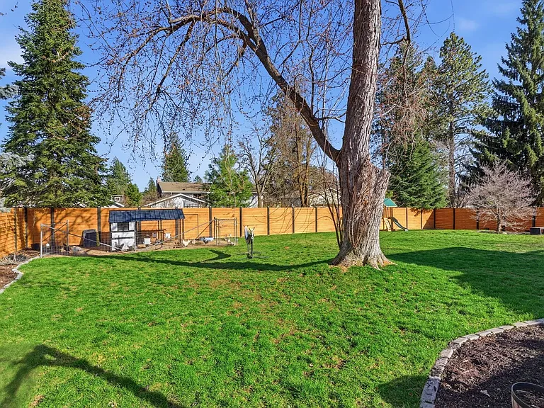 5107 S Madelia St — Photo 37