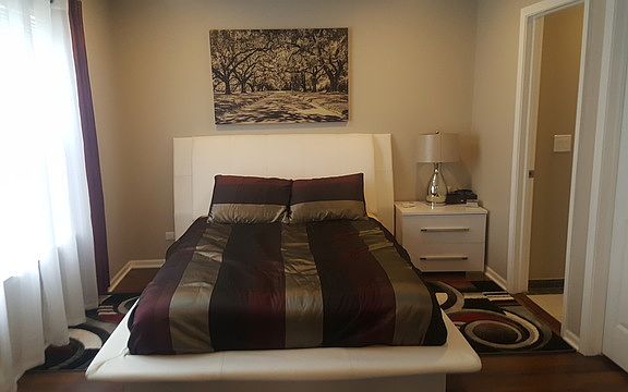 4th image of 442 Holiday Ln #402
