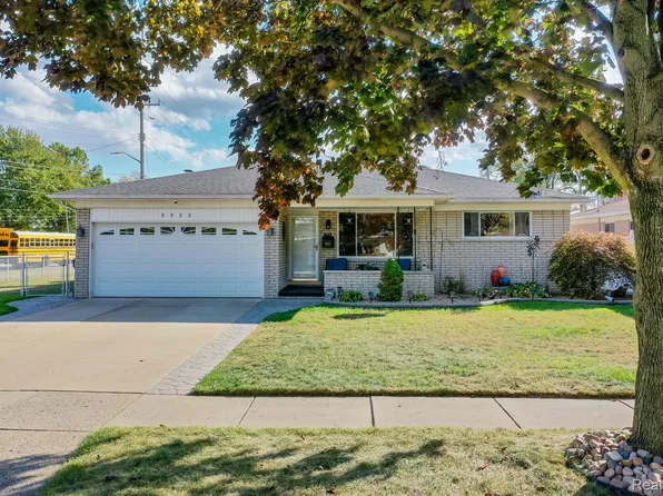 3922 Dwight Dr, Warren, MI 48092
