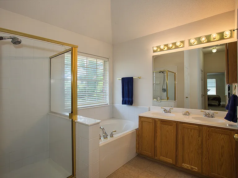 4428 Heath Ct — Photo 9